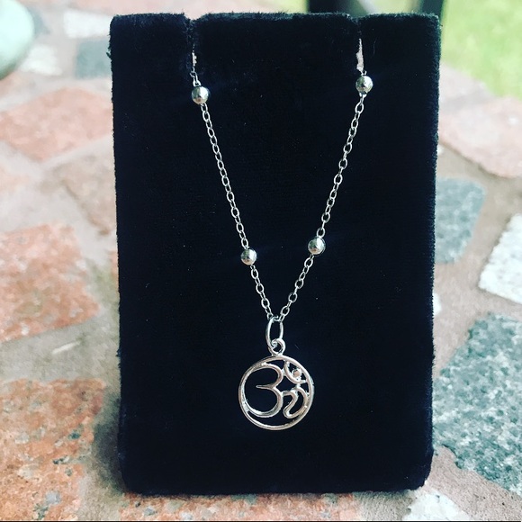 🔴SALE ! Silver boho om sign bead chain necklace - Picture 8 of 10